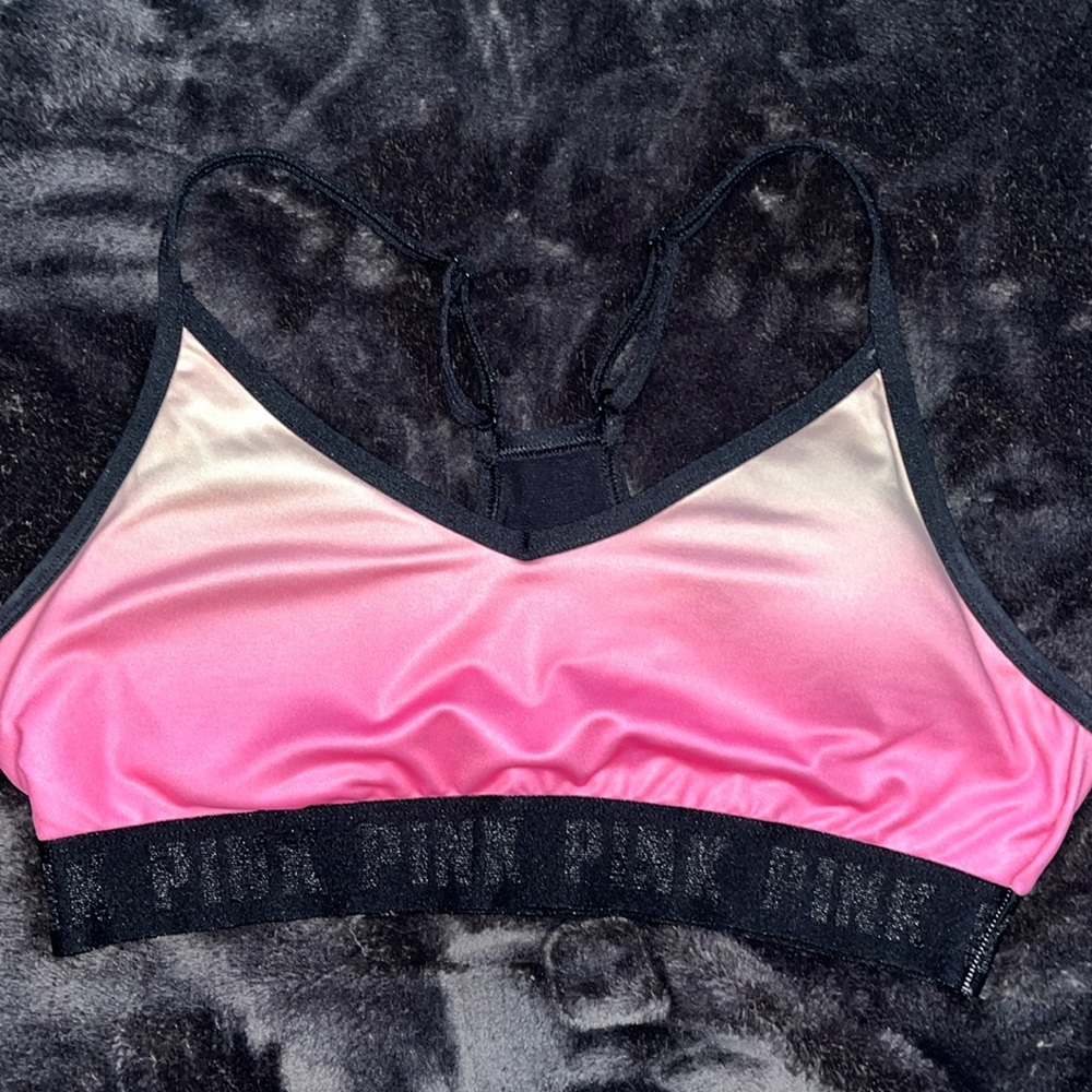 Victoria’s Secret Active Sports Bra Size Medium